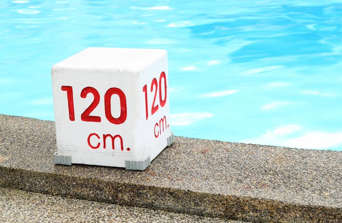 Pool 120 tief